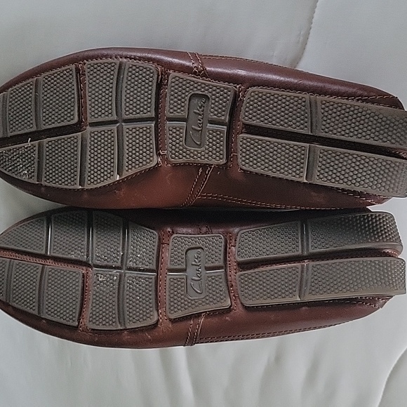 CLARKS MARKMAN PLAIN LOAFERS  11 DARK TAN - Picture 6 of 12